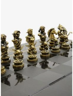 Games Nintendo The Legend Of Zelda Chess Set -Boxlunch Shop 10798728 av2