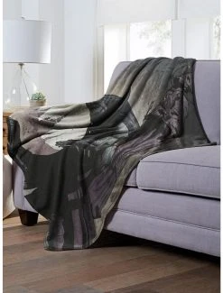 Decor DC Comics Batman Gotham Grey Throw Blanket 7 Decor DC Comics Batman Gotham Grey Throw Blanket -Boxlunch Shop 19293346 av2