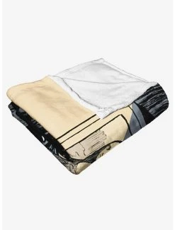 Bedroom DC Comics Batman Spotlight Throw Blanket -Boxlunch Shop 19293366 av3